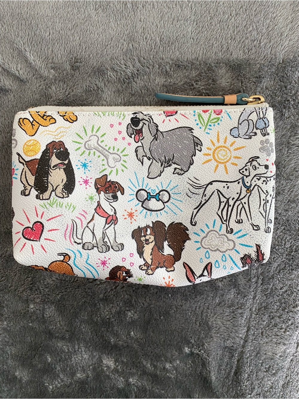Disney Dogs Cosmetic Pouch Dooney & Bourke - Picture 2 of 5